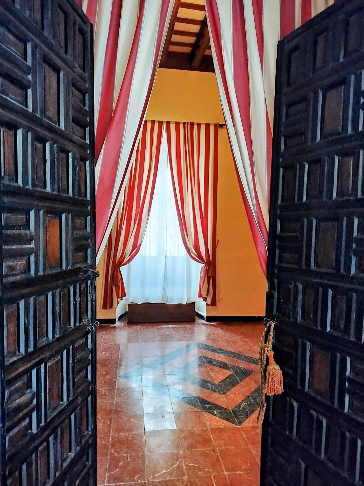 Casa Palacio Domus Astigi (Adults Only) Ecija Bagian luar foto